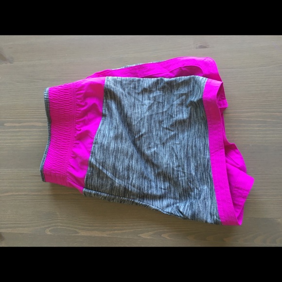 Running shorts - Picture 3 of 3